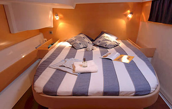 The Saona 47 has 4 double cabins and 1 set of bunk beds