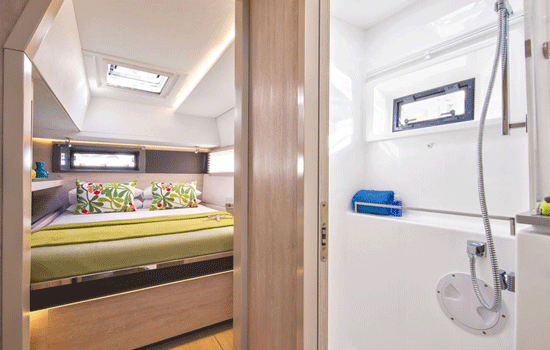 Leopard 454 features 4 double cabins