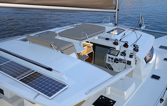 Helia 44 comes with Solar Panel