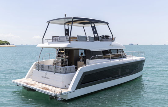 The Fountaine Pajot Motor Yacht 5 at anchor