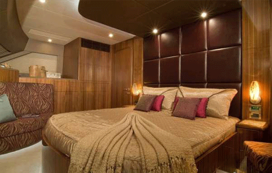 The Horizon 60 has spacious cabins that make sleeping a pleasure