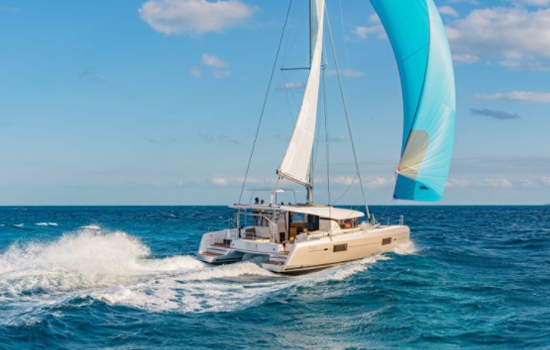 Cruising  Catamaran Lagoon 42