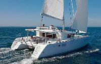 BVI Yacht Charter: Lagoon 450 From $8,200/week 4 dbl cabin 2 sgl/4 head sleeps 10