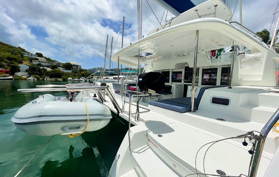 Cockpit of the Lagoon 450 F