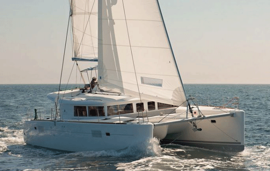 The lovely lagoon 450 flybridge