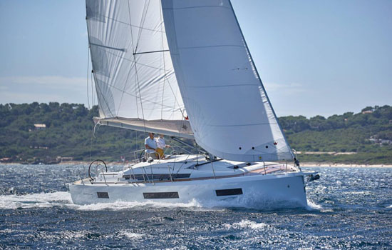 The Sun Odyssey 440 is designed by Jean-Marc Piaton and Rafael Bonet.