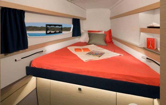 Lucia 40 has 3 comfortable double cabins