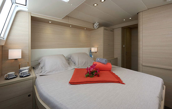 The Lagoon 620 features 6 double cabins