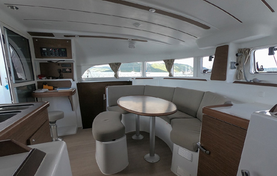 Salon of the Lagoon 380