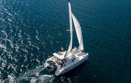 Sailing the Lagoon 380