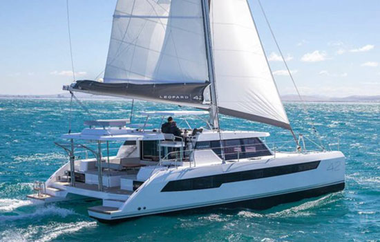 Sailing the Leopard 42