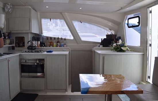 Galley of the Leopard 44