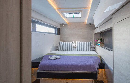 The Leopard 5000 features 5 double cabins