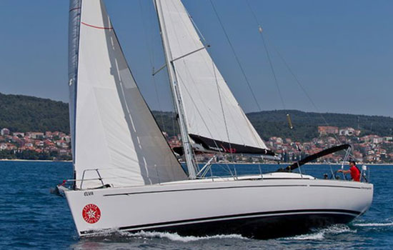 Sailing the Salona 44