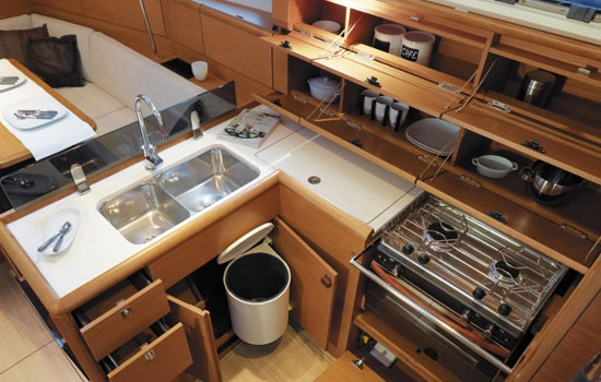 Galley of the Sun Odyssey 389