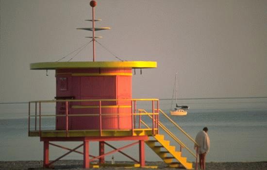 Live guard stand and sailboat at  Miami beach