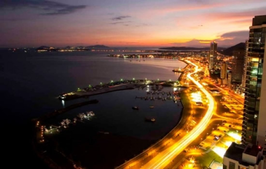 Night view of the beautiful city of Panama
