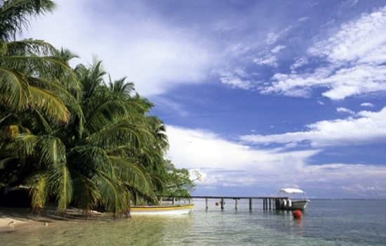 Crystal water in Bocas del Toro