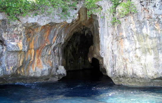 Swallows Cave, Tonga