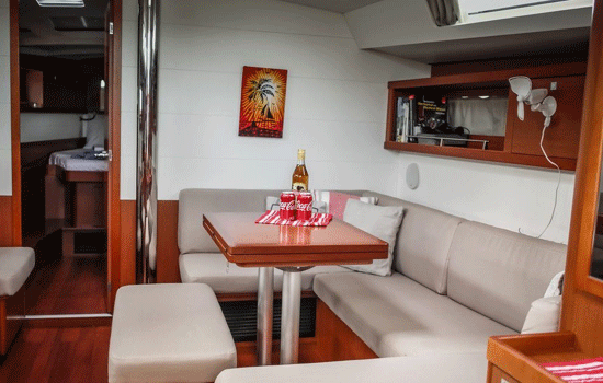 Salon of the Beneteau 45.3