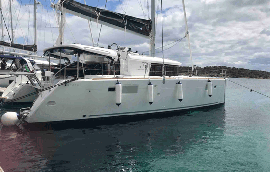 Martinique Boat Rental: Lagoon 450 F Catamaran From $6,949/week 4 cabin/4 head sleeps 12 Air