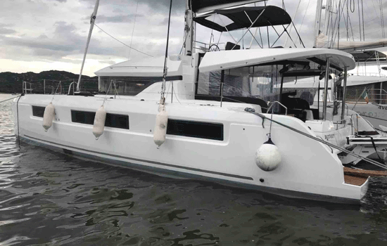 Martinique Boat Rental: Lagoon 50 Catamaran From $8,918/week 6 cabin/4 head sleeps 12 Air Conditioning,