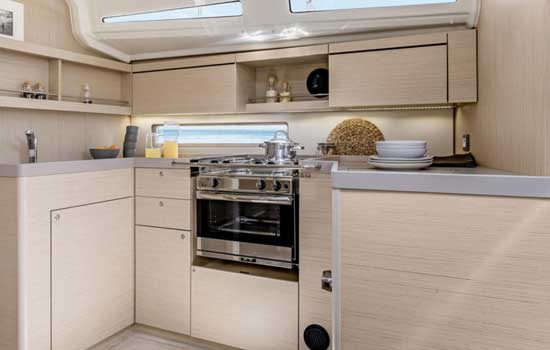 Well equipped galley of the Oceanis 40.1
