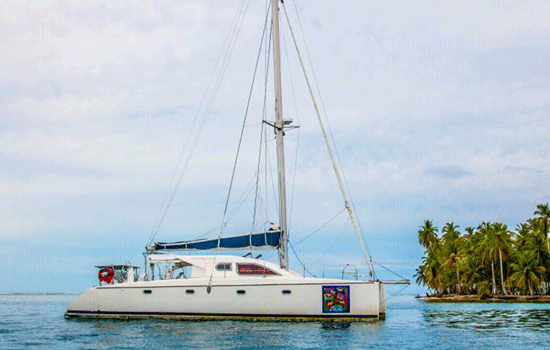Panama Crewed Yacht Charter: Nautitech 435, Valpar, From $1869/week per person 8 guests capacity All