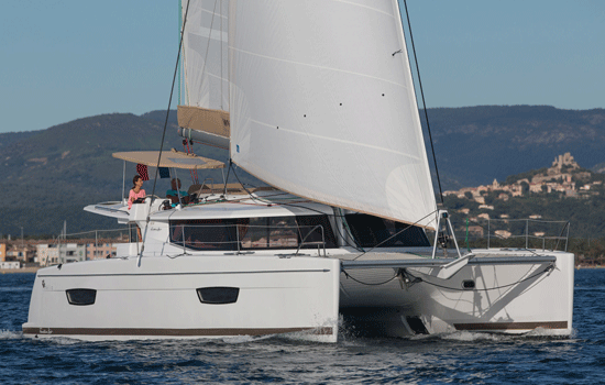 Seychelles Yacht Charter: Helia 44 Catamaran From €3,430/week 4 cabins/4 heads sleeps 10/12 Air Conditioning,