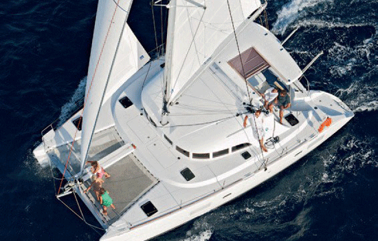 Seychelles Yacht Charter: Lagoon 380 From 3,000/week 3 cabin/2 head sleeps 6/8