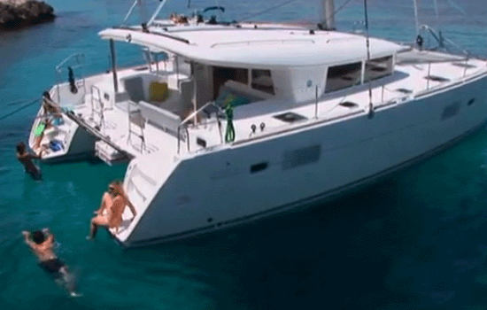 Seychelles Yacht Charter: Lagoon 400 S2 From 4,000/week 4 cabin/4 head sleeps 8/10