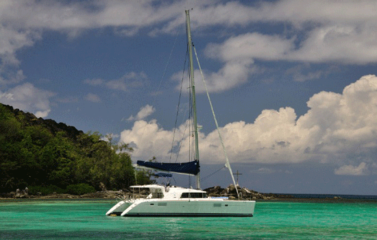 Seychelles Yacht Charter: Lagoon 440 From 4,000/week 4 cabin/4 head sleeps 8/10