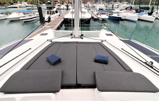 Sun mattress of the Lagoon 450