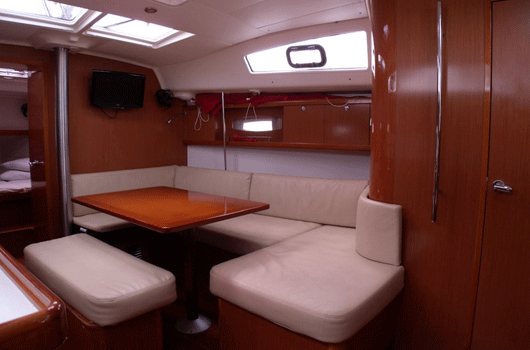 Beneteau 41.3