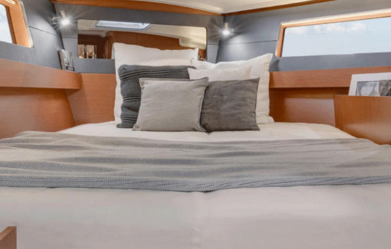 The Beneteau 42.3 features 3 double cabins