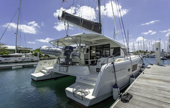 Lagoon 42