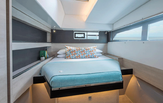 Each cabin of the Leopard 5000 with zoned air conditioning